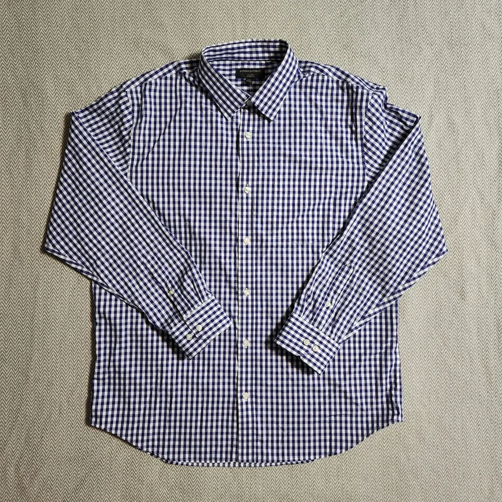 Banana Republic Mens XL Blue Gingham Non Iron Classic Fit Button Down Shirt